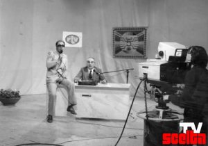 Enzo Buscemi ed Eufemio Del Buono durante una puntata del 1979 di "Noi e gli UFO".