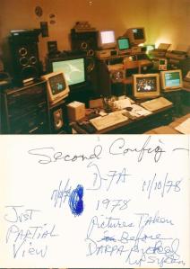 1978: il laboratorio di Michael Wolf e la seconda configurazione della sua computer station, con descrizione di suo pugno nella didascalia.  (Foto: Paola Harris)    