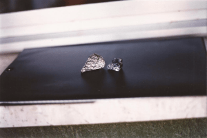 Due frammenti del dottor Wolf (foto: Pietro Ponzo)